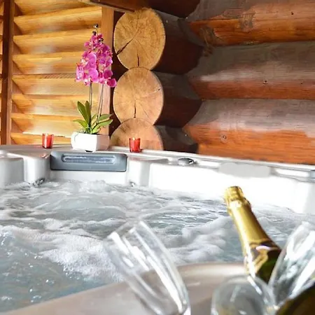 Chalet Le Royal Nathalie Mn La Rouge *