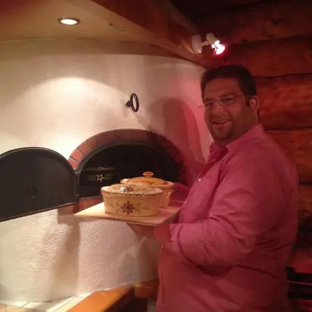 Le Royal Nathalie Mn La Rouge Dağ evi *