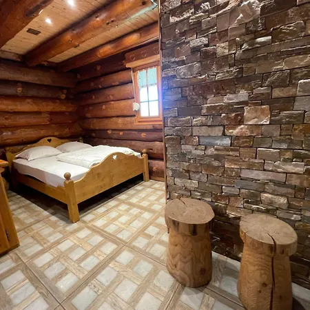 Le Royal Nathalie Mn La Rouge Chalet