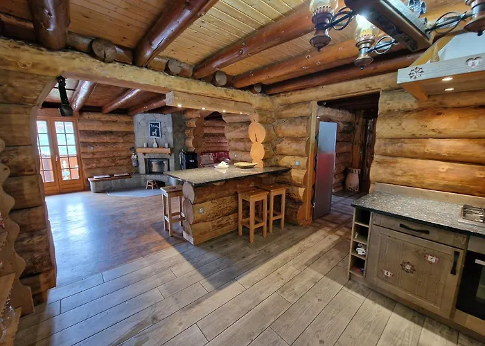 Le Royal Nathalie Mn La Rouge